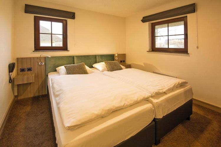 Holiday Resort Van Der Valk, Linstow Dobbin-Linstow المظهر الخارجي الصورة